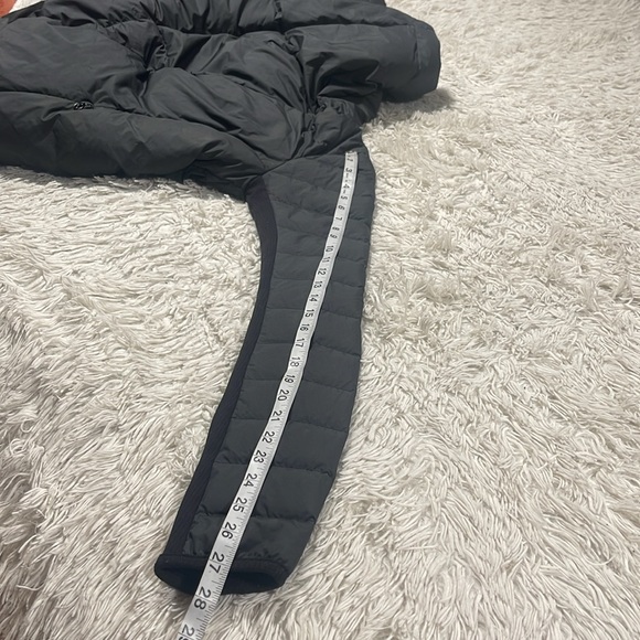 Lululemon" Enfold Wrap, Gray - Picture 16 of 16